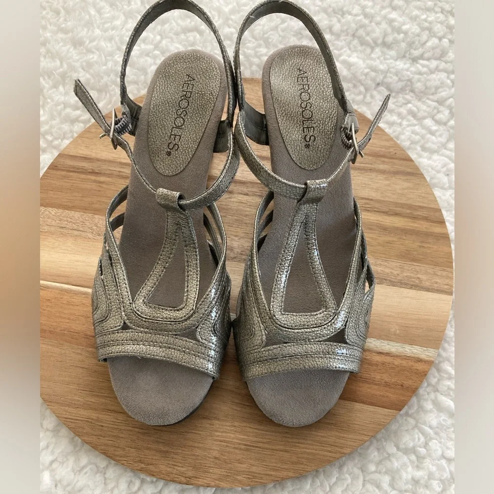 Aerosoles women’s silver kitten heel sandals, size 6.5 - Picture 1 of 8